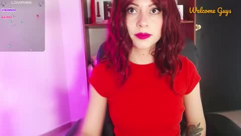 Snapshot of sabrina709 chatting on 09-27-25, 11:32 Sabrina online show from 09-27-25, 11:32