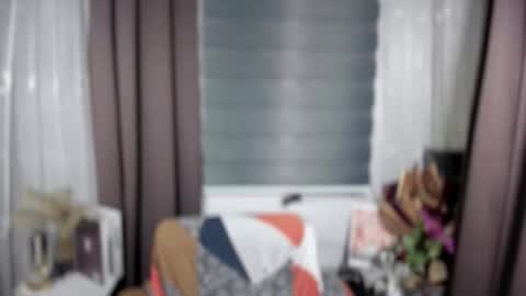 Snapshot of sabrina_maxx chatting on 11-20-25, 04:51 Nadine online show from 11-20-25, 04:51