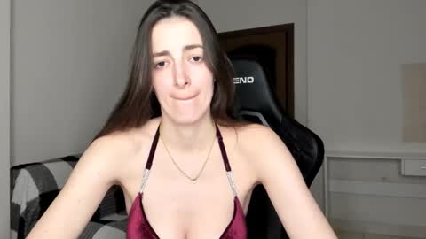 Snapshot of sabrina_mur chatting on 11-19-25, 02:39 sabrina_mur online show from 11-19-25, 02:39