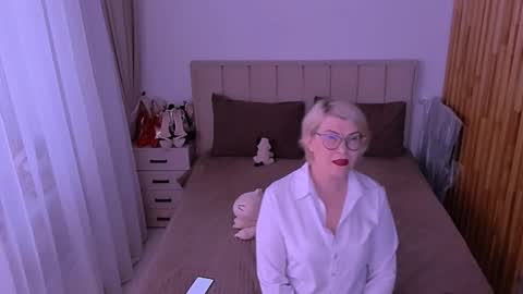 Sabrina MacMarren online show from 06-09-26, 01:45