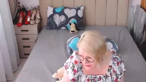 Sabrina MacMarren online show from 07-28-26, 04:39