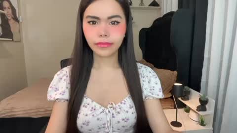 sabrinamadonna54 online show from 06-11-26, 08:34