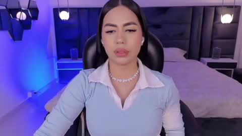Snapshot of sabrinamontclair chatting on 07-05-26, 06:48 Sabrina M online show from 07-05-26, 06:48