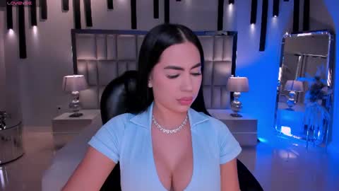 Snapshot of sabrinamontclair chatting on 07-20-26, 08:11 Sabrina M online show from 07-20-26, 08:11