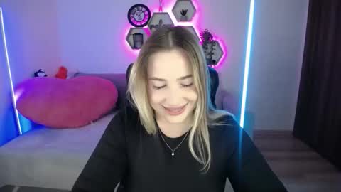 Sabrina Violet online show from 10-06-25, 08:12