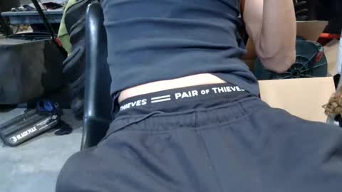 Snapshot of sacalaschichiss chatting on 12-11-24, 07:42 Dee online show from 12-11-24, 07:42