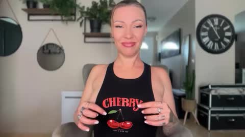 sacha__xx online show from 04-30-26, 10:54