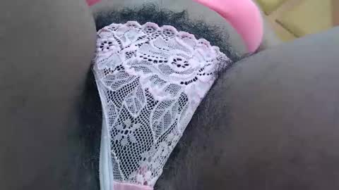 Snapshot of sacha_macgregor chatting on 12-14-25, 05:46 Sacha Macgregor online show from 12-14-25, 05:46