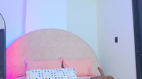 Sacha Malala  online show from 11-22-25, 07:13