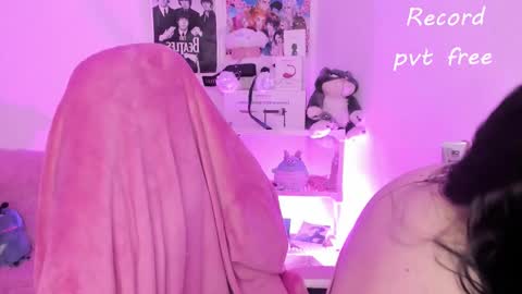 Snapshot of sachi_meow chatting on 01-12-26, 08:14 Ig online show from 01-12-26, 08:14