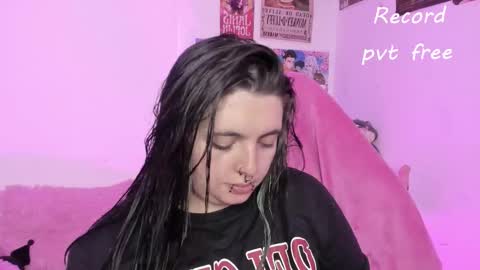 Snapshot of sachi_meow chatting on 01-14-26, 05:51 Ig online show from 01-14-26, 05:51