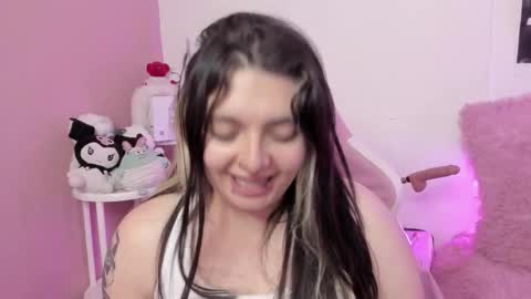 Snapshot of sachi_meow chatting on 02-15-26, 01:52 Ig online show from 02-15-26, 01:52