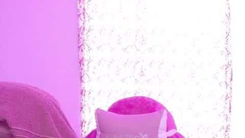 Snapshot of sachi_meow chatting on 03-05-26, 07:10 Ig online show from 03-05-26, 07:10