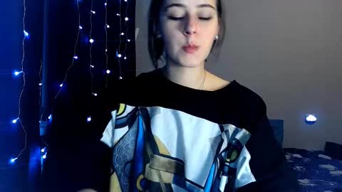 Snapshot of sademoface chatting on 01-17-25, 02:08 pluto online show from 01-17-25, 02:08