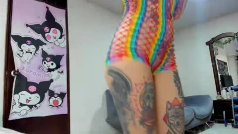    online show from 11-06-25, 12:33