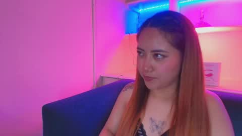Snapshot of saelivrae chatting on 10-15-25, 07:14 Cami online show from 10-15-25, 07:14