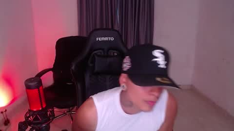 saenz_hotx online show from 01-11-25, 01:48