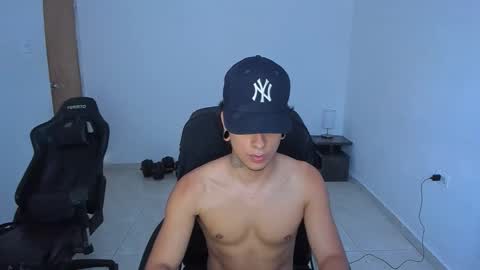 saenz_hotx online show from 12-16-25, 05:07