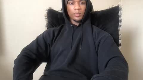 Snapshot of saeonyx chatting on 10-29-25, 02:08 Saeonyx online show from 10-29-25, 02:08