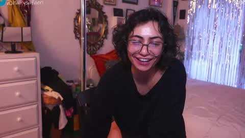 Snapshot of safaeri chatting on 11-26-25, 03:46 Safa online show from 11-26-25, 03:46