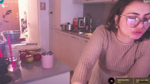 Snapshot of safaeri chatting on 02-05-26, 06:23 Safa online show from 02-05-26, 06:23