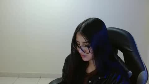 Snapshot of sahaliefox_ chatting on 05-11-26, 09:45 Sahaliefox online show from 05-11-26, 09:45