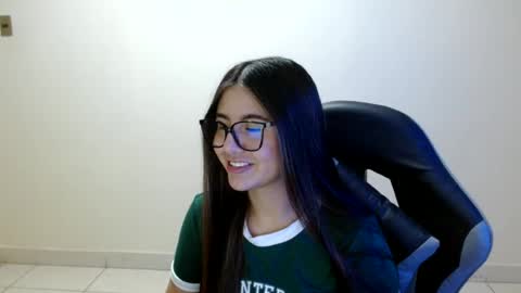 Sahaliefox  online show from 06-26-26, 09:08