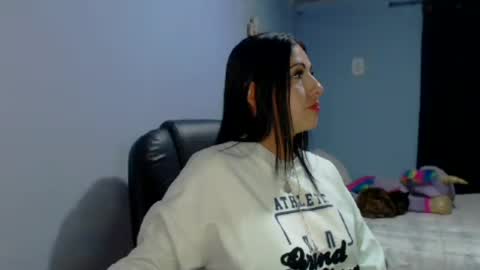 Karina online show from 07-30-26, 01:37