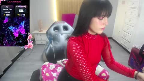 Snapshot of sailor_moon07 chatting on 12-21-25, 03:57 sailor online show from 12-21-25, 03:57