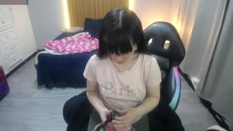 Snapshot of sailor_moon07 chatting on 05-14-26, 03:24 sailor online show from 05-14-26, 03:24