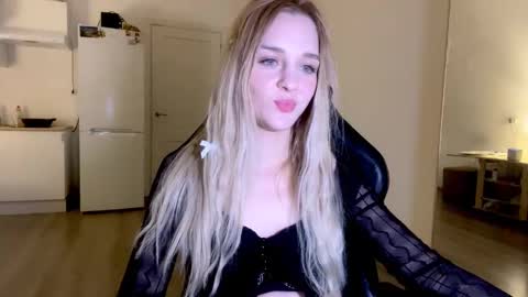 Sofia online show from 10-17-25, 11:51