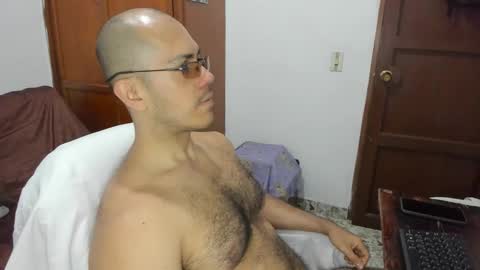 Snapshot of saintedy01 chatting on 12-01-25, 12:32 saintedy01 online show from 12-01-25, 12:32