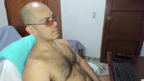 Snapshot of saintedy01 chatting on 01-06-26, 12:42 saintedy01 online show from 01-06-26, 12:42