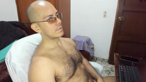 Snapshot of saintedy01 chatting on 02-10-26, 01:37 saintedy01 online show from 02-10-26, 01:37
