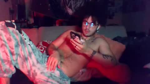 Snapshot of saintscurse chatting on 03-04-25, 06:15 Saintscurse online show from 03-04-25, 06:15