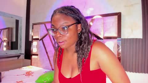 salem_rosee online show from 04-24-26, 01:41