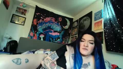 Snapshot of salemsslut chatting on 01-06-25, 04:23 salemsslut online show from 01-06-25, 04:23