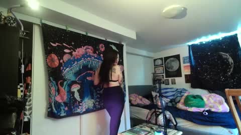 Snapshot of salemsslut chatting on 02-14-25, 02:54 salemsslut online show from 02-14-25, 02:54