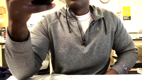 Snapshot of salgozzi chatting on 10-31-25, 11:44 Cum Hanks online show from 10-31-25, 11:44