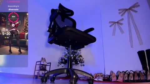 Snapshot of sali_g chatting on 12-18-25, 12:49 Sali G online show from 12-18-25, 12:49