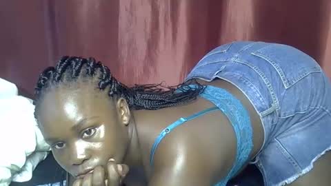 Snapshot of sally_bee1 chatting on 05-12-26, 04:09 sally_bee1 online show from 05-12-26, 04:09