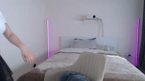 Snapshot of sally_femdom chatting on 06-25-26, 06:18 Sally online show from 06-25-26, 06:18