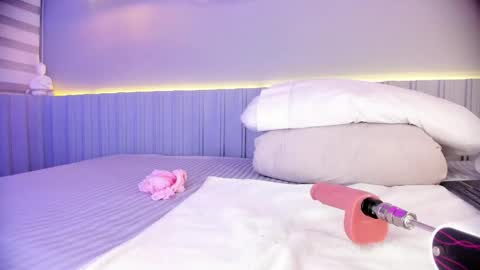 S A L L Y  online show from 04-18-26, 11:14