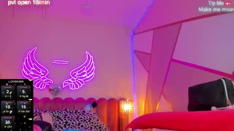 Snapshot of sallybrown_ chatting on 11-17-25, 02:23 miss Sally online every night from 1am to 8am Colombia time online show from 11-17-25, 02:23