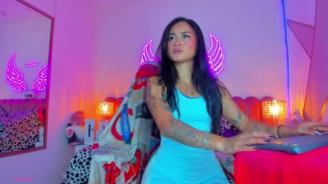 Snapshot of sallybrown_ chatting on 12-15-25, 01:59 miss Sally online every night from 1am to 8am Colombia time online show from 12-15-25, 01:59