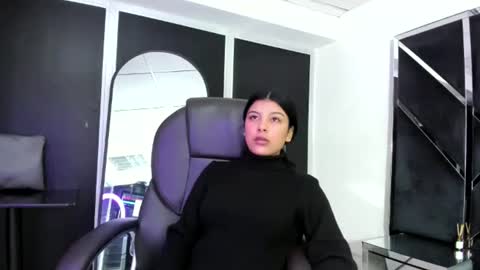 Snapshot of salmaportman_ chatting on 09-26-25, 03:54 salmaportman_ online show from 09-26-25, 03:54