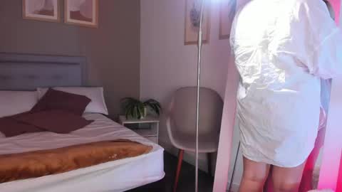 Salo     online show from 04-30-26, 02:34