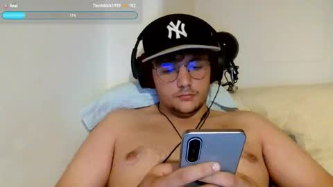 Snapshot of salokiin chatting on 10-03-25, 10:56 salokiin online show from 10-03-25, 10:56