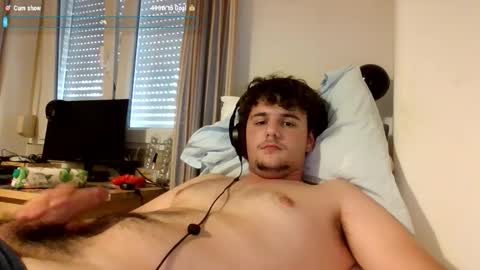 Snapshot of salokiin chatting on 10-10-25, 03:11 salokiin online show from 10-10-25, 03:11