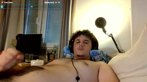 Snapshot of salokiin chatting on 10-15-25, 01:55 salokiin online show from 10-15-25, 01:55